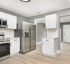 6747 Wimbledon Dr in Zionsville, IN - Building Photo - Building Photo