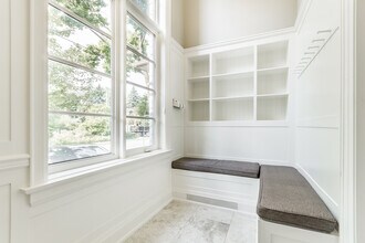 12 Kenrae Rd in Toronto, ON - Building Photo - Building Photo