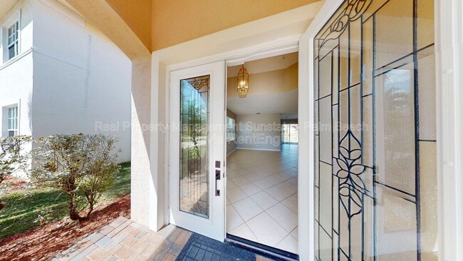 155 Bella Vista Way in Royal Palm Beach, FL - Building Photo - Building Photo