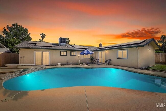 1807 E Sonora Ave in Tulare, CA - Building Photo - Building Photo