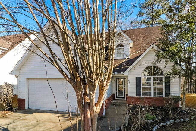 property at 300 Kentshire Pl NW