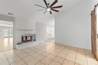 41 Palm Valley Dr E in Palm Valley, TX - Building Photo - Building Photo