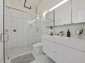 111 W Elder St in Cincinnati, OH - Building Photo - Building Photo