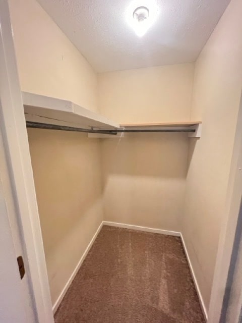 562 Woodland Hills Pl in Jackson, MS - Foto de edificio - Building Photo