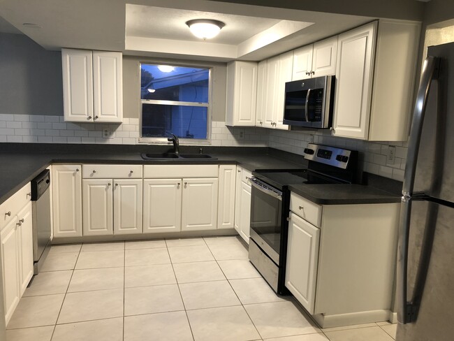 7906 Datura Ln in New Port Richey, FL - Building Photo - Building Photo