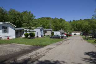 Rustic Ridge Mobile Home Park Apartments