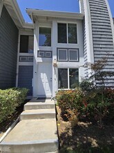 6809 Zinnia Ct in Carlsbad, CA - Building Photo - Building Photo
