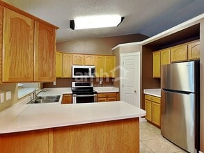 172 W 2100 S in Clearfield, UT - Building Photo - Building Photo