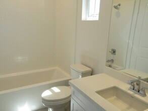 4382 Pacifica Wy in Oceanside, CA - Building Photo - Building Photo