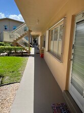 32 Salisbury B, Unit B in West Palm Beach, FL - Foto de edificio - Building Photo