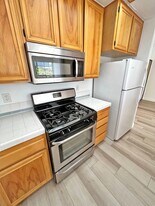 15507 Moorpark St in Los Angeles, CA - Building Photo