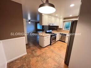 4600 Seperado Ave in Atascadero, CA - Building Photo - Building Photo