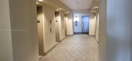 1750 N Bayshore Dr in Miami, FL - Building Photo - Building Photo