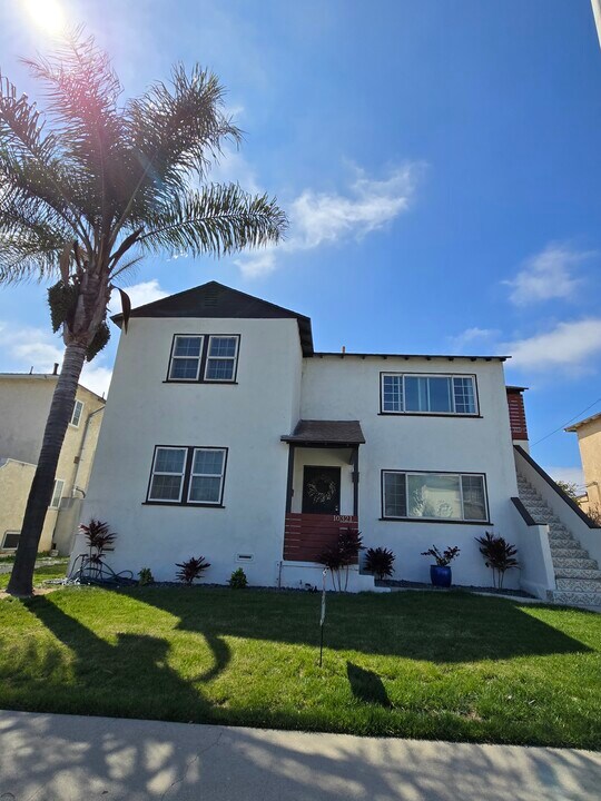 10319 Haas Ave, Unit 10319 Haas Ave in Los Angeles, CA - Foto de edificio