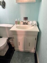 6 Turner Rd in Framingham, MA - Foto de edificio - Building Photo