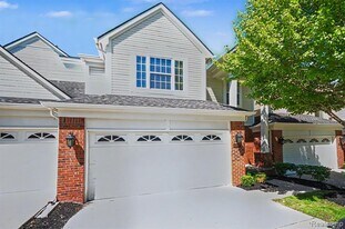 29307 Douglas Dr in Novi, MI - Building Photo