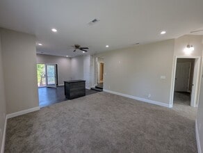 9517 West Ave in St. Louis, MO - Building Photo - Building Photo