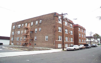 1108 Charles St in Linden, NJ - Building Photo - Building Photo