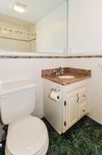 95 Maple St in West Orange, NJ - Building Photo - Building Photo