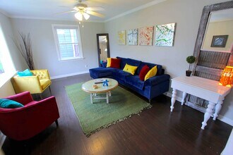 2502 Woodyhill Dr in Nashville, TN - Foto de edificio - Building Photo