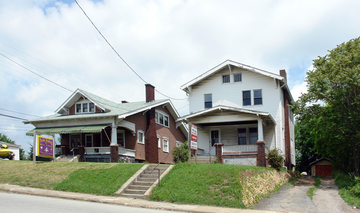 21-25 Murtland Ave in Washington, PA - Foto de edificio