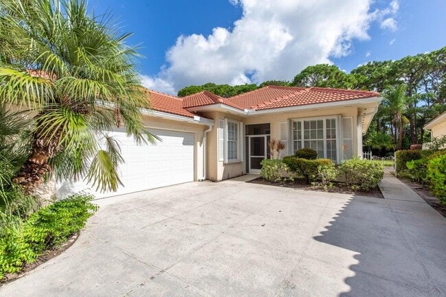 property at 179 E Tall Oaks Cir