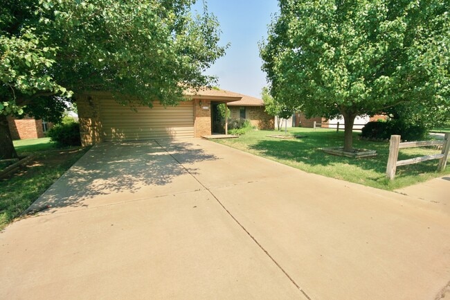property at 128 Wilmington Cir
