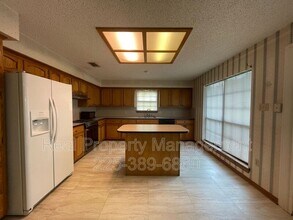 9766 Kinglet Dr in Baton Rouge, LA - Building Photo - Building Photo