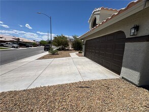 7960 Gorgas Ct in Las Vegas, NV - Building Photo - Building Photo