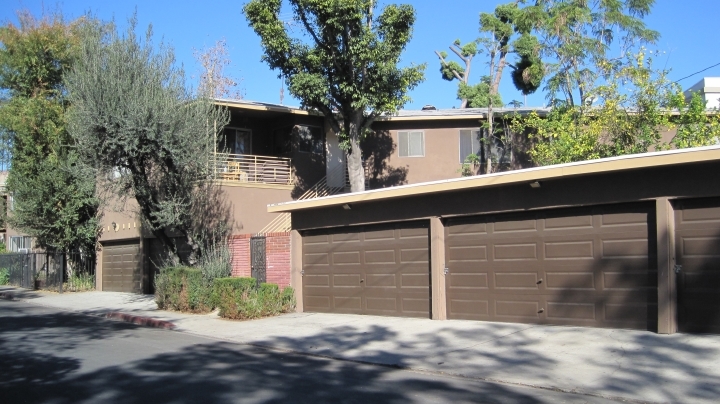 5645 Fernwood Ave in Los Angeles, CA - Foto de edificio