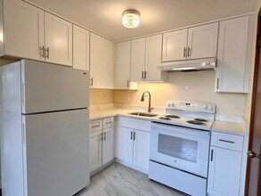 51 Newton Ave in Quincy, MA - Building Photo - Building Photo