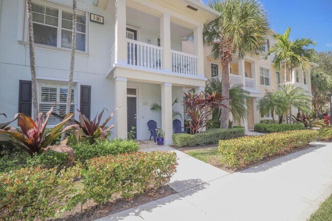 146 Aragon Way in Jupiter, FL - Building Photo - Building Photo