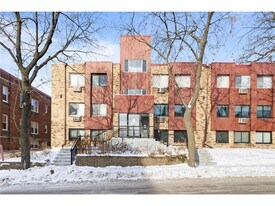 520 Ridgewood Ave in Minneapolis, MN - Building Photo