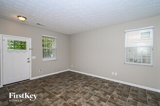 135 Parkmont Ct in Dallas, GA - Building Photo - Building Photo