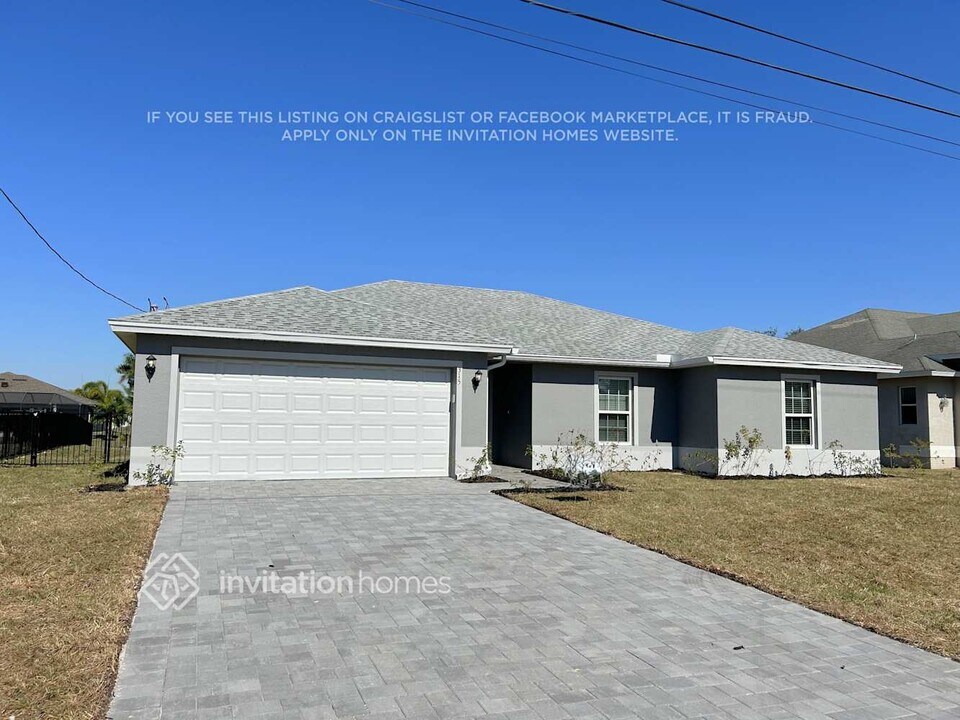 315 SE 14th St in Cape Coral, FL - Building Photo
