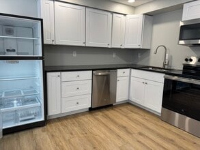 1125 Harmony Rd in Baden, PA - Foto de edificio - Building Photo