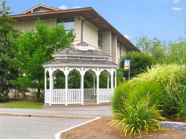 North Wood Apartments in Ithaca, NY - Foto de edificio