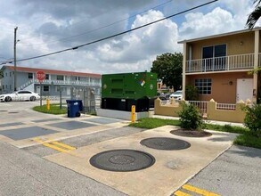 10992 SW 4th St in Miami, FL - Building Photo - Building Photo