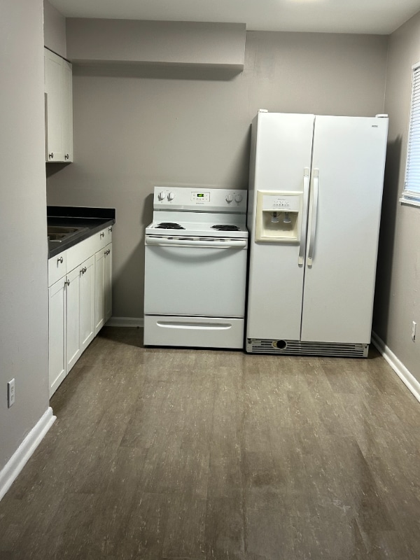 256 E Nottingham Rd in Dayton, OH - Building Photo - Building Photo