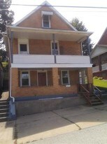 1514 Wolfe Ave in Braddock, PA - Building Photo