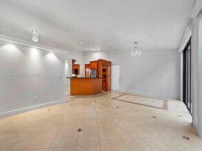 9941 Costa Del Sol Blvd in Doral, FL - Building Photo - Building Photo