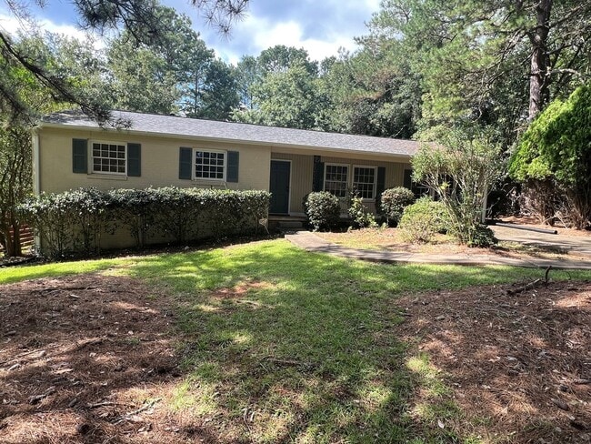 120 Sherwood Dr in Athens, GA - Building Photo - Building Photo