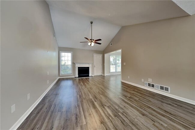 5450 Princeton Oaks Dr in Sugar Hill, GA - Building Photo - Building Photo