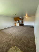19066 Shoreline Dr in Cottonwood, CA - Foto de edificio - Building Photo