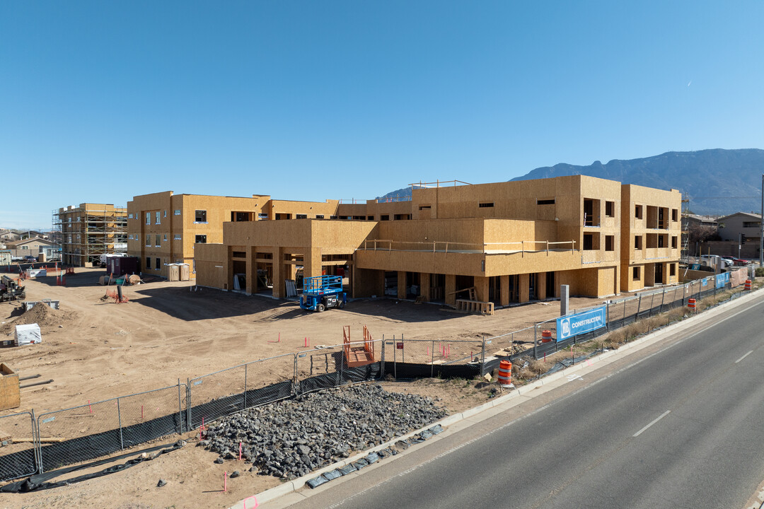 Allaso Olivine in Albuquerque, NM - Building Photo