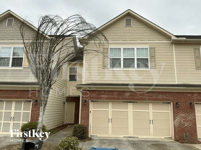 975 Treymont Way SW in Lawrenceville, GA - Foto de edificio