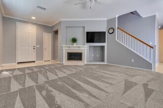 10090 Kellams Ave in Tustin, CA - Building Photo - Building Photo