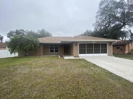 3928 Champagne Ave in North Port, FL - Building Photo