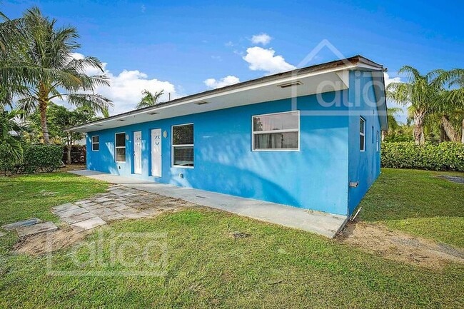 property at 13753 Oleander Ave