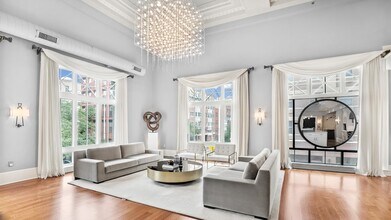 313 1st St, Unit 2A in Hoboken, NJ - Building Photo - Building Photo